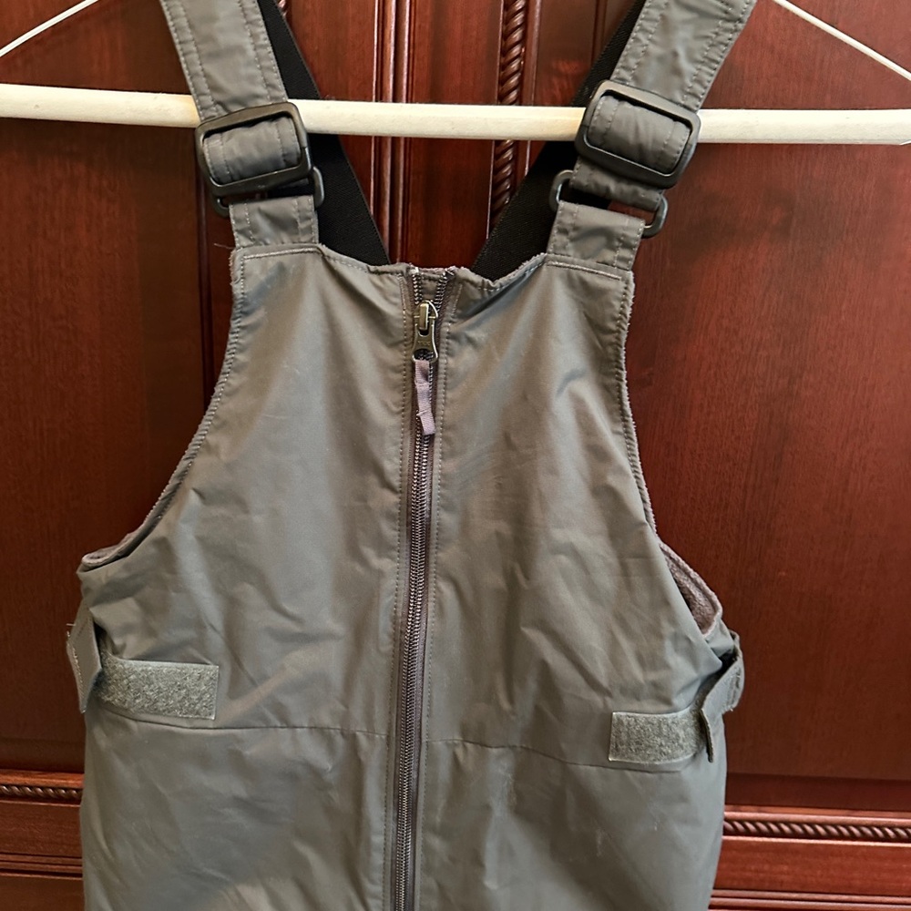 Gray Snow pants with Adjustable Straps